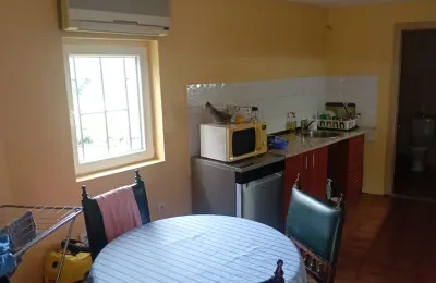 Avala, blizu megamarketa Koka Mar, 200 m2