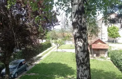 Avala, blizu megamarketa Koka Mar, 200 m2