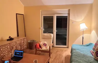 Kompletno renoviran apartman sa pogledom na Boku – Krašići (52m²)