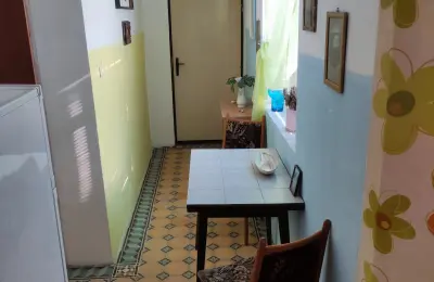 Stan u strogom centru Zemuna (spuštena cena)