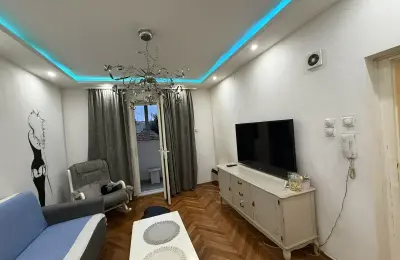 Na prodaju dvosoban stan