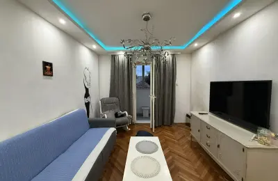 Na prodaju dvosoban stan