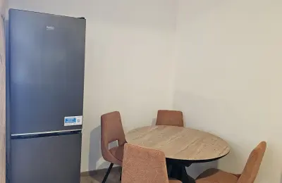 Izdajem stan u Leskovcu