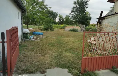 Kuća 140 m² u Pivnicama – Odmah useljiva sa velikim placem