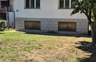 Porodična kuća