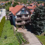NA PRODAJU STAMBENA KUĆA SA ČETIRI STAMBENE JEDINICE – ZAJEČAR