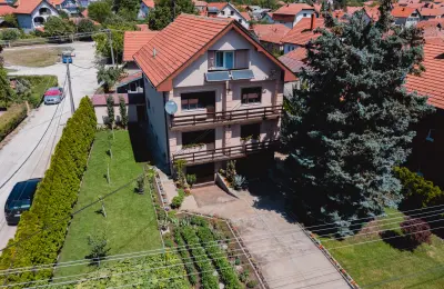 NA PRODAJU STAMBENA KUĆA SA ČETIRI STAMBENE JEDINICE – ZAJEČAR