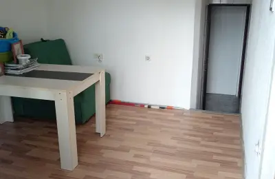Kuća 209 m² u Surčinu | 2 stambene jedinice | Uknjižena | Blizu EXPO 2027