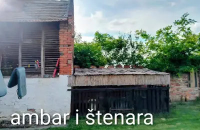Prodajem kucu u Banatskoj Dubici