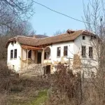Na prodaju kuca sa zemljistem na Staroj Planini-Senokos