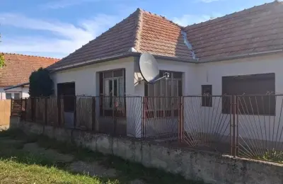 Kuća na prodaju u Farkaždinu-Zrenjanin