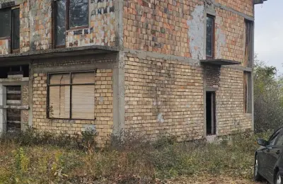 Prodajem stambeno-poslovni objekat u Vranicu