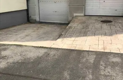 Garaza sa pripadajucim garaznim mestom na Vracaru