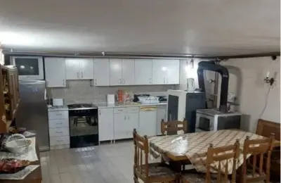 Kuća u mirnom delu naselja Trešnja
