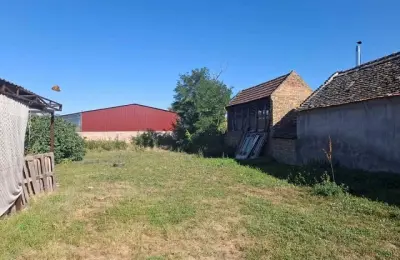 Kuća na prodaju u Farkaždinu-Zrenjanin