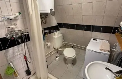 Prelepa kuca na Dunavu
