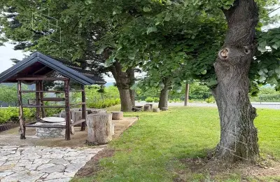 Mislođin-Obrenovac, nameštena dvoetažna kuća sa bazenom