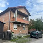 Prodajem kucu u Batajnici u lepom kraju
