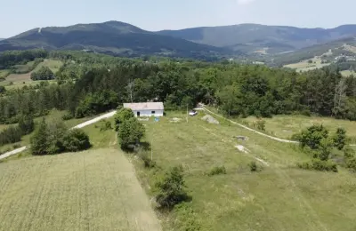 Plac na Divčibarama-selo Rosici