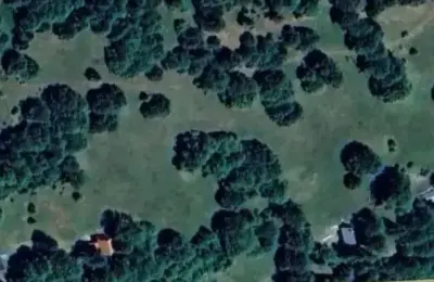 Prodaja parcela na Goliji (gradjevinsko zemljiste sa dozvoljenom gradnjom)