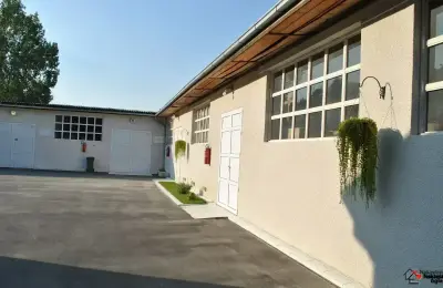 Izdajem magacin u Rakovici od 140m2