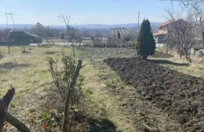 Plac top lokacija!Voda,struja,temelj,1/1