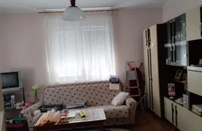 Prodajem kuću u Čereviću