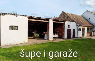 Prodajem kucu u Banatskoj Dubici