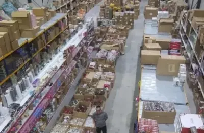 Izdaje se hala na početku Ledina uz glavni put