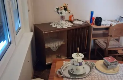 Deo kuce u nizu na izuzetnoj lokaciji