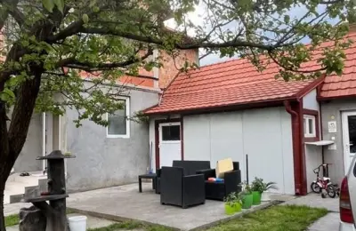 Prodajem kucu u Batajnici u lepom kraju