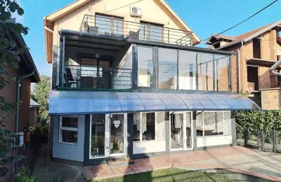 Sremcica,centar ul.Beogradska lokal 55m2(+11m2)