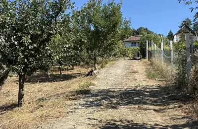 Vikend kuća 55m2,uknjižena,na 10ari placa