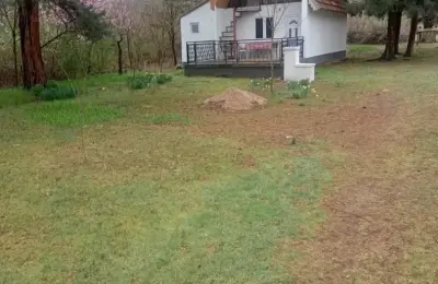 Prodaje se vikendica u Kajtasovu-Bela Crkva