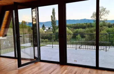 Na prodaju Luxury Villas&Poll,Aranđelovac