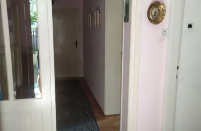 Kuća u Surdulici, 180m2, 6ari placa