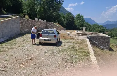 Prodajem plac na obroncima Tare