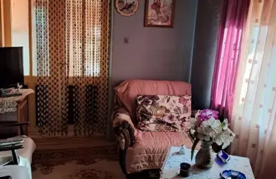 Prodajem kuću u selu Iđoš-Kikinda