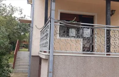 Prodaje se porodicna kuća u Sremčici