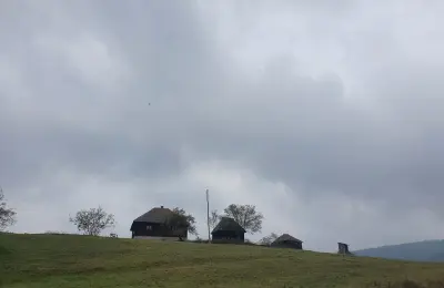 Na prodaju plac 40ari na Zlatiboru