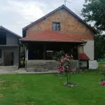 Kuca na prodaju Mladenovac-Medjuluzje