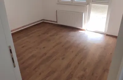 Ekskluzivan kompletno renoviran stan 70m2
