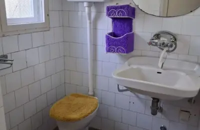 Deo kuce u nizu na izuzetnoj lokaciji