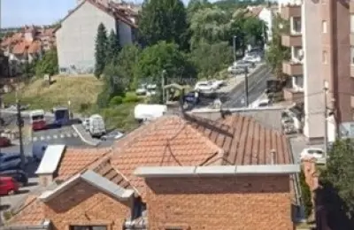 Prodajem dvoiposoban kompletno namešten i uknjižen stan