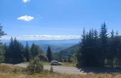 Prodaja parcela na Goliji (gradjevinsko zemljiste sa dozvoljenom gradnjom)
