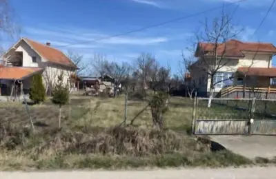 Plac top lokacija!Voda,struja,temelj,1/1