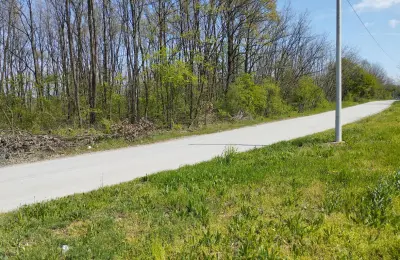 Gradjevinska zemljišta 31 i 45 ari-Jasenak(Obrenovac)