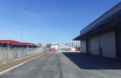 Izdajemo halu u Simanovcima u blizini Knez Petrol pumpe