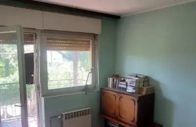 Kuća u mirnom delu naselja Trešnja
