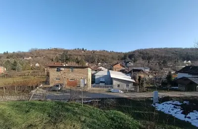 Na prodaju stambeno-poslovni objekat, Paragovo